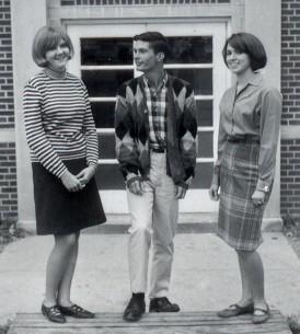 Junior Class Officers  Glenda, Lewis, Pati