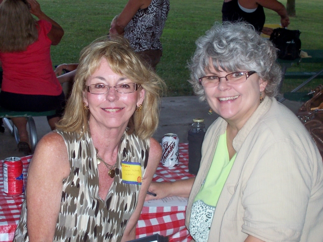 Gwen Waters, Anita Taber